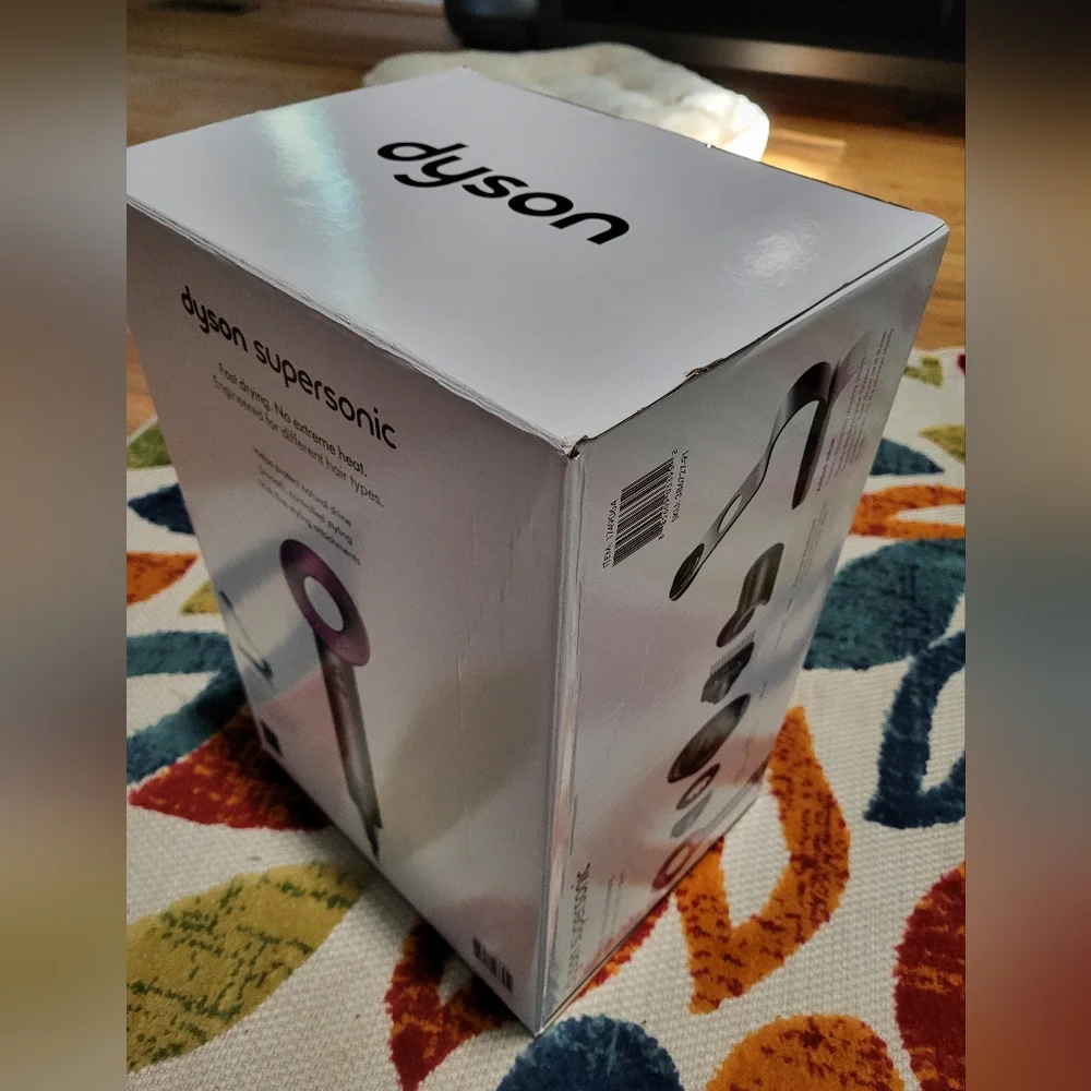Dyson Supersonic Hair Dryer and Styling, Stand & Attachments Brand New